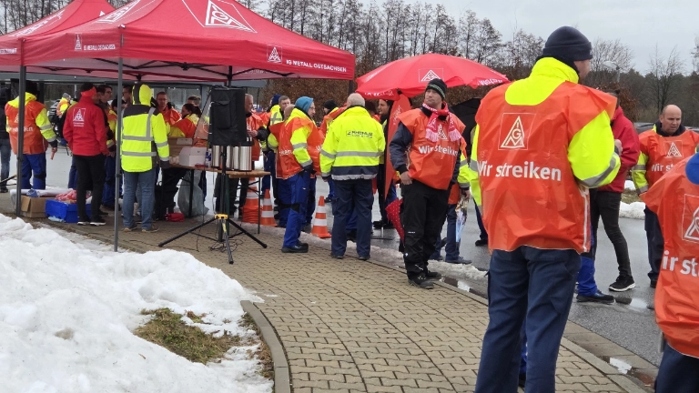Warnstreik bei Rhenus in Kamenz